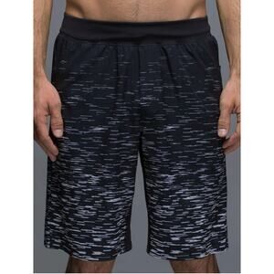 Lululemon Mens Assert Short Gondola Stripe Black White Large M7710S